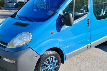 Opel Vivaro 147.000 km 6.789 &euro; Stuttgart 70437