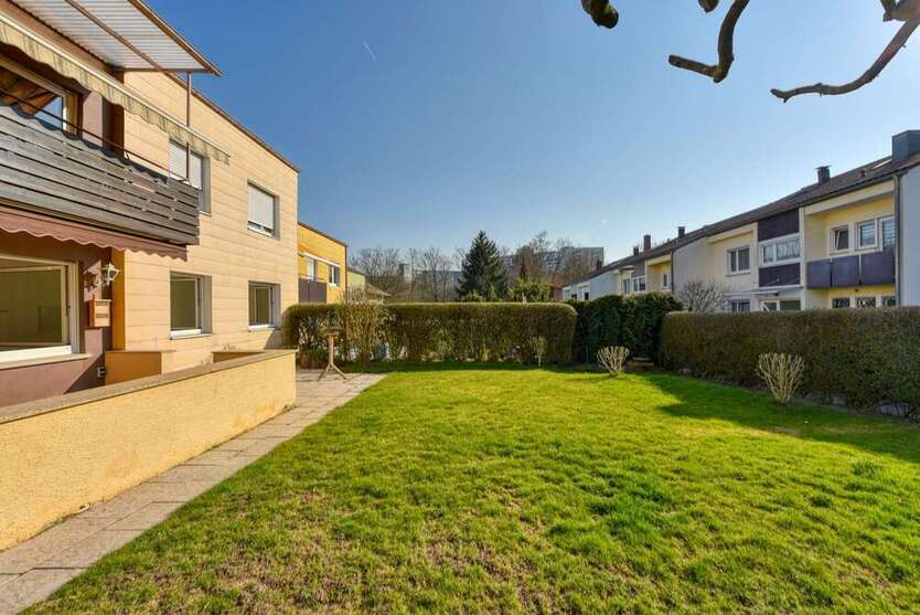 Haus zum Kaufen in Stuttgart-Mönchfeld 830.000 € 202.8 m²