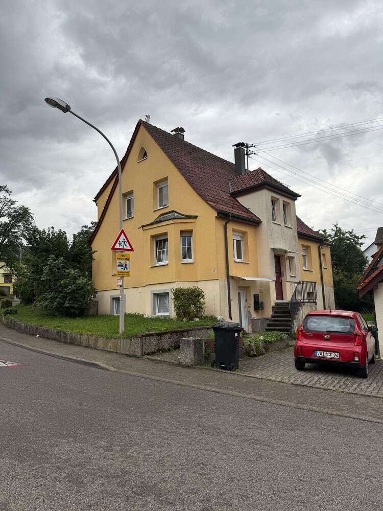 Haus zum Kaufen in Erdmannhausen 540.000 € 147 m²