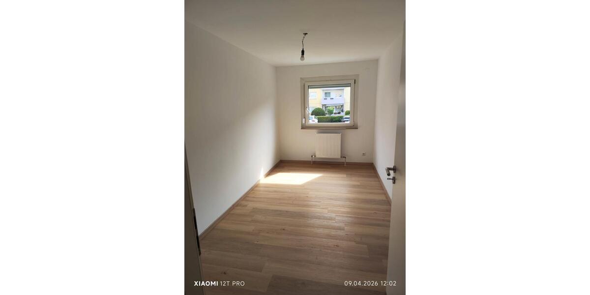 Erdgeschoßwohnung Stuttgart Bad Cannstatt - 4 Zimmer, 95 m&sup2;, 355.000&euro; | Angebot:26874798