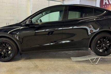 Tesla Model Y 88.292 km 32.999 &euro; Holzgerlingen 71088