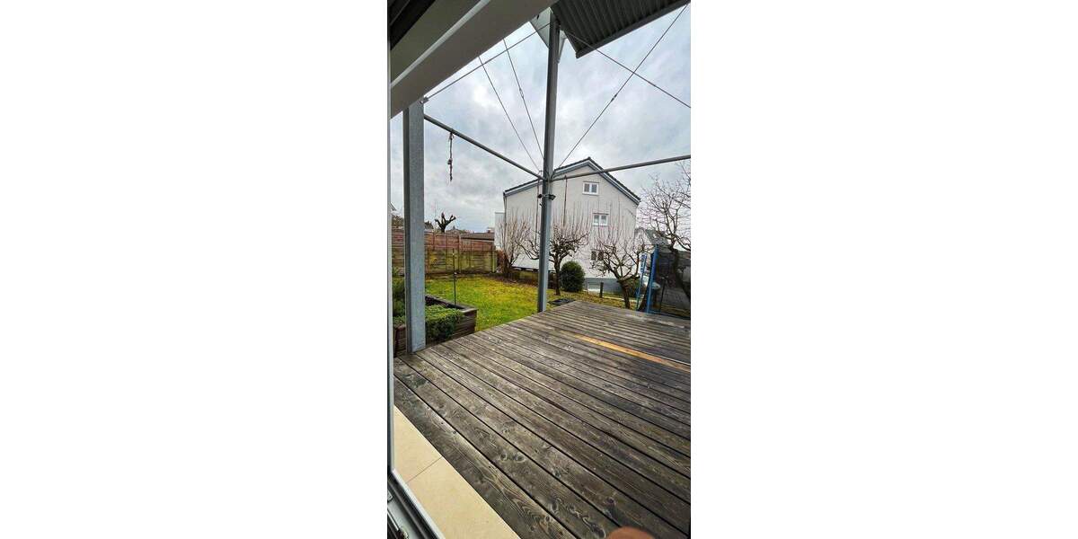 Etagenwohnung Reutlingen Rommelsbach - 3 Zimmer, 90 m&sup2;, 349.900&euro; | Angebot:25657484