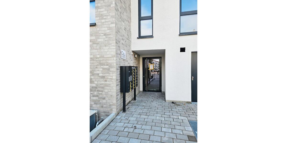 Terrassenwohnung Stuttgart Luginsland - 4 Zimmer, 100 m&sup2;, 1.650&euro; | Angebot:26263040