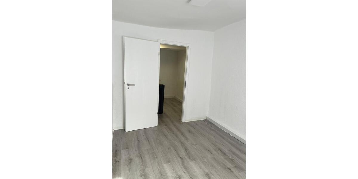 Etagenwohnung Asperg - 3 Zimmer, 60 m&sup2;, 990&euro; | Angebot:26350159