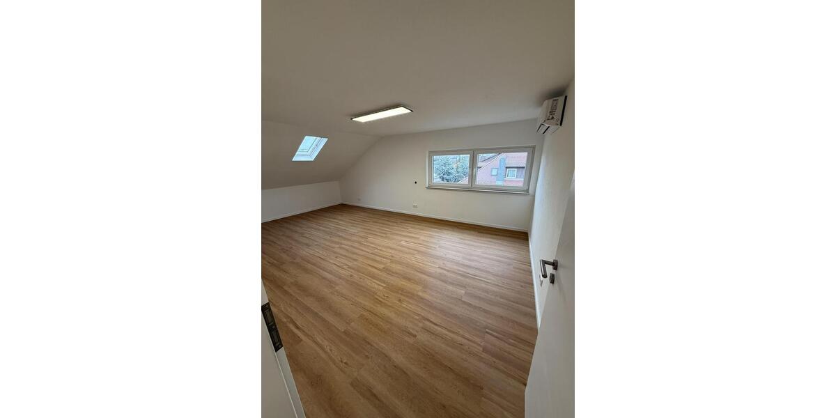 Dachgeschoßwohnung Stuttgart Stuttgart-Nord - 3 Zimmer, 75 m&sup2;, 1.200&euro; | Angebot:25421751
