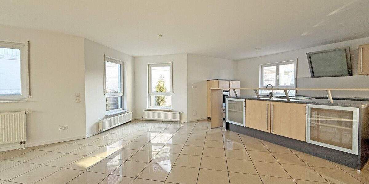 Etagenwohnung Reutlingen Rommelsbach - 4 Zimmer, 111 m&sup2;, 455.000&euro; | Angebot:24782484