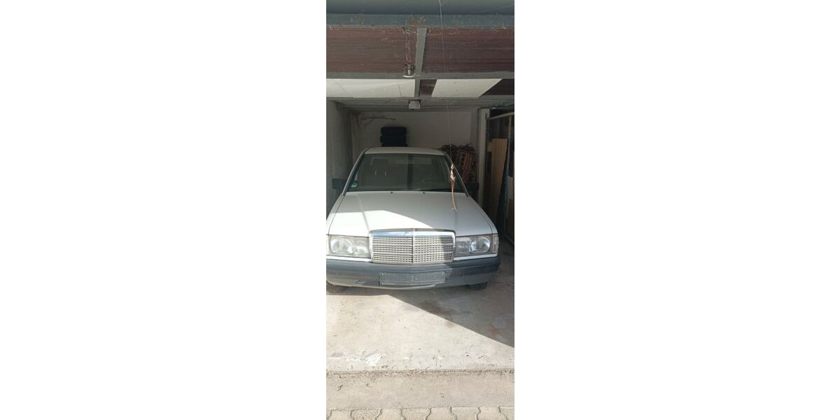 Mercedes-Benz 190 161.000 km 3.250 € Korb 71404