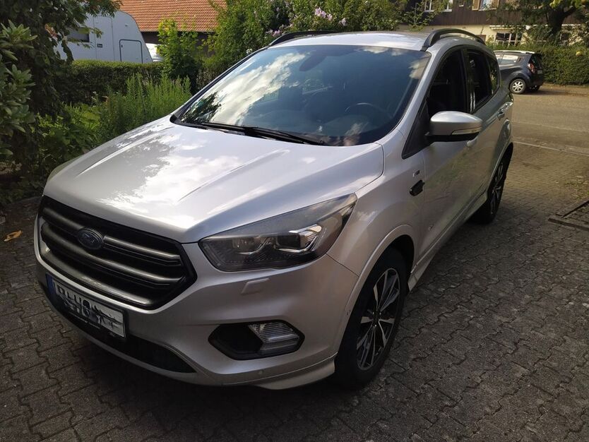 Ford Kuga 91.000 km 16.490 € Kernen 71394