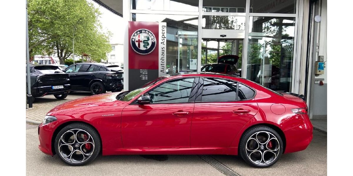 Alfa Romeo Giulia 35.900 km 44.990 &euro; Asperg 71679
