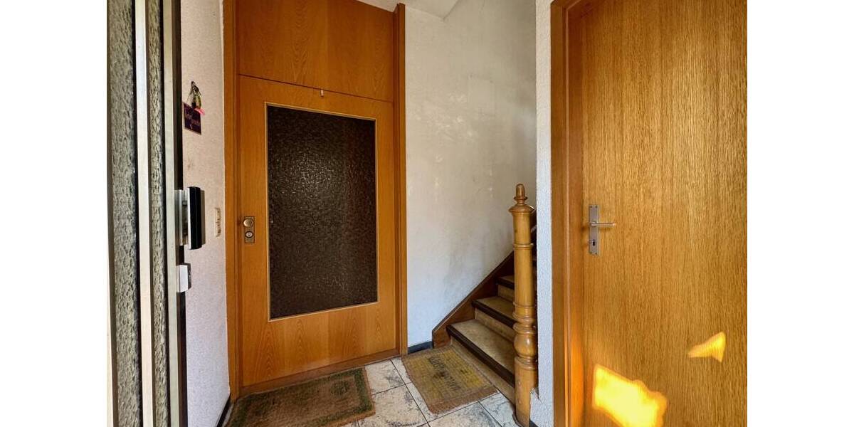 Mehrfamilienhaus, Wohnhaus Ludwigsburg Nord - 9 Zimmer, 168 m&sup2;, 469.000&euro; | Angebot:26107309