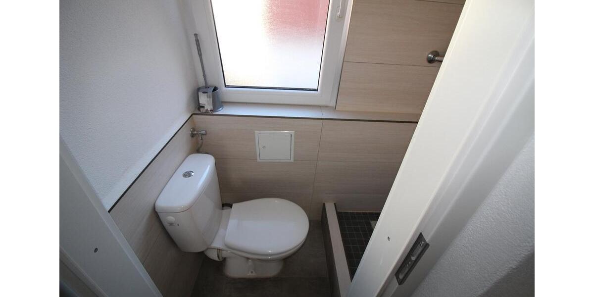 Mehrfamilienhaus, Wohnhaus Stuttgart Stuttgart-Süd - 9 Zimmer, 163 m&sup2;, 575.000&euro; | Angebot:26058984