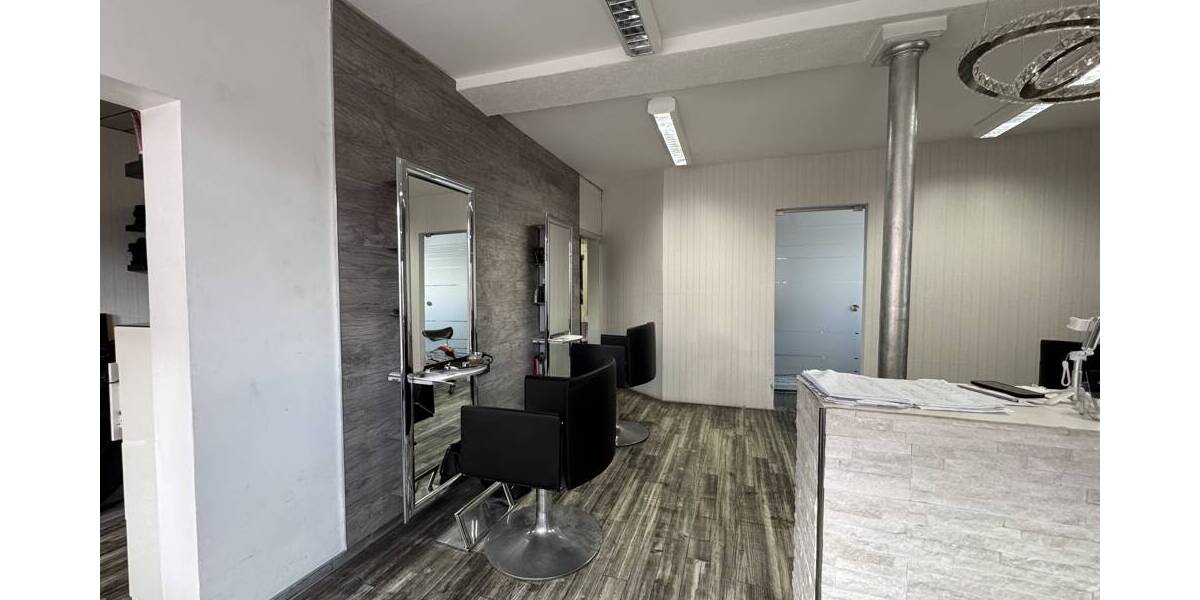 Mehrfamilienhaus, Wohnhaus Ludwigsburg Mitte - 3 Zimmer, 197 m&sup2;, 350.000&euro; | Angebot:25940062