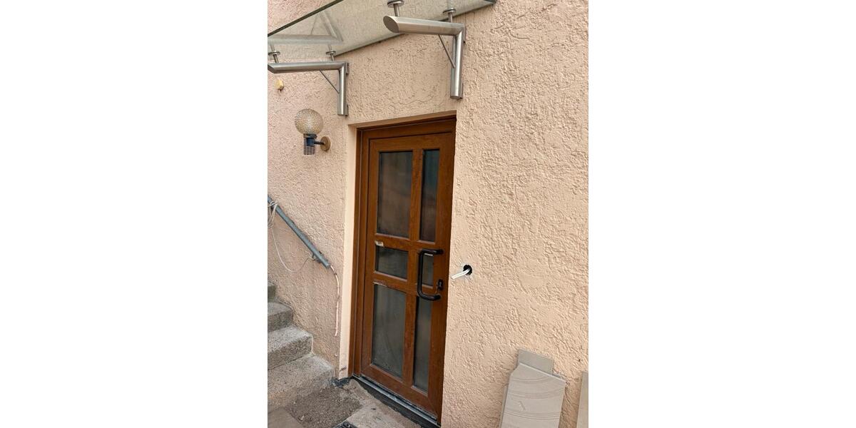 Etagenwohnung Esslingen am Neckar Hegensberg - 1 Zimmer, 28 m&sup2;, 530&euro; | Angebot:26022404