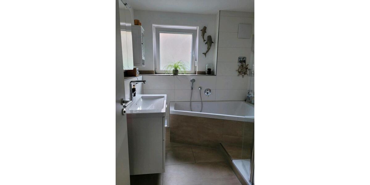 Schöne 3,5 Zimmer Wohnung mit Garten in Freiberg a.N. 3 zimmer