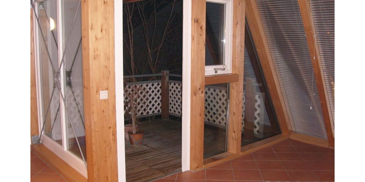 2,5-Zimmer-Wohnung, frei ab 1.8.2026, ca. 73 m² im 5-Familien-Holzhaus, Bj. 1997, zu verkaufenu - Appartement Leonberg | Angebot:26975010