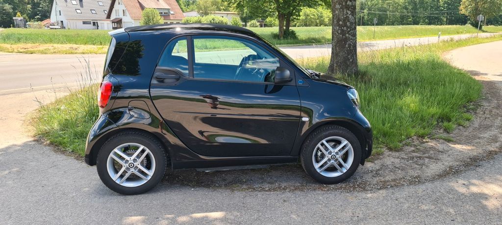 Smart ForTwo 15.500 km 11.399 &euro; Schönaich 71101