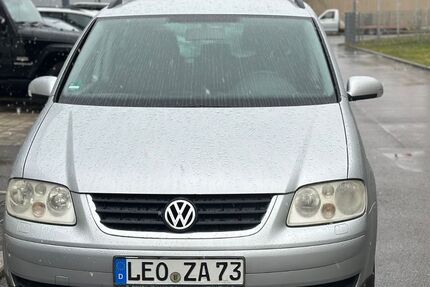 VW Touran 260.000 km 1.999 &euro; Sindelfingen 71069