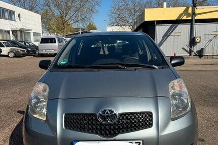 Toyota Yaris 133.000 km 4.100 &euro; Stuttgart 70372