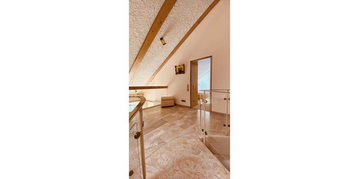 Maisonettenwohnung Sindelfingen Darmsheim - 3.5 Zimmer, 157 m&sup2;, 1.740&euro; | Angebot:26056108