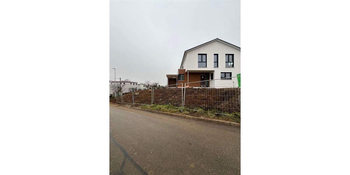 Ein Zuhause der Extraklasse: Smarthome in Top-Lage in Freiberg am Neckar 6 zimmer