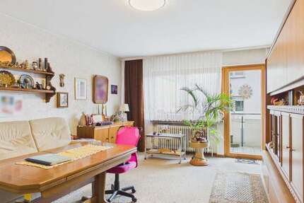 Wohnung Esslingen am Neckar Pliensauvorstadt - 3 Zimmer, 70 m&sup2;, 229.000&euro; | Angebot:26196923