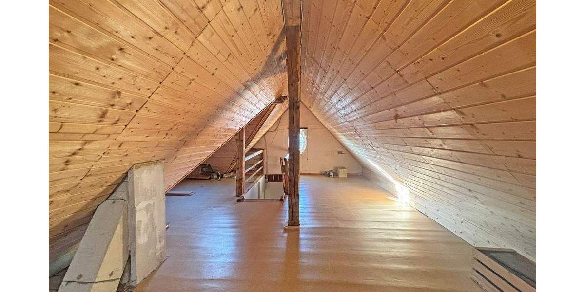 Etagenwohnung Stuttgart Sonnenberg - 4 Zimmer, 108 m&sup2;, 2.150&euro; | Angebot:25215153