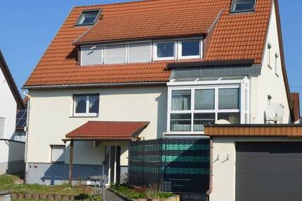 Haus Rutesheim - 9 Zimmer, 215 m&sup2;, 670.000&euro; | Angebot:26439088