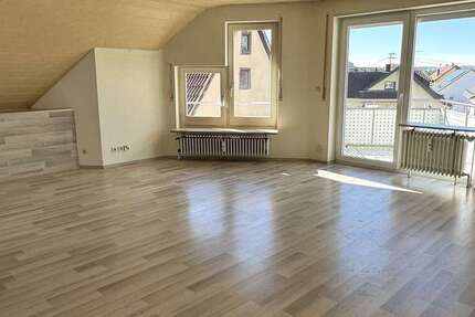 Wohnung Gärtringen - 3 Zimmer, 90 m&sup2;, 299.000&euro; | Angebot:25268250