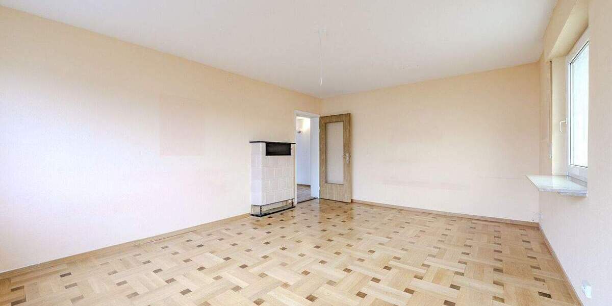 Mehrfamilienhaus, Wohnhaus Sindelfingen / Maichingen Maichingen - 8 Zimmer, 145 m&sup2;, 695.000&euro; | Angebot:25746135