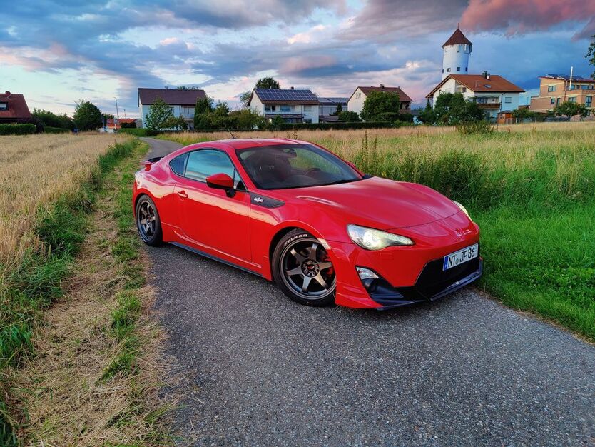 Toyota GT86 97.922 km 26.900 € Notzingen 73274