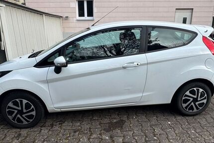 Ford Fiesta 141.000 km 3.400 &euro; Nürtingen 72622