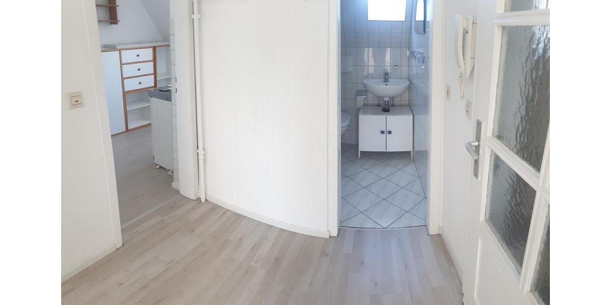 Dachgeschoßwohnung Stuttgart Stuttgart-Ost - 2 Zimmer, 35 m&sup2;, 650&euro; | Angebot:25163231