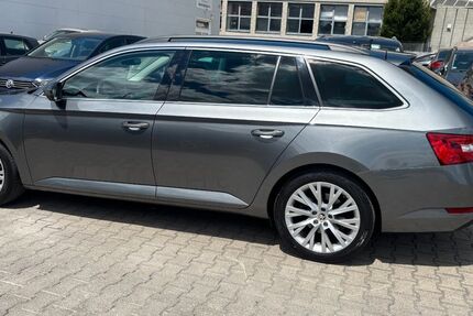 Skoda Superb 73.032 km 21.950 &euro; Nufringen/Stuttgart 71154