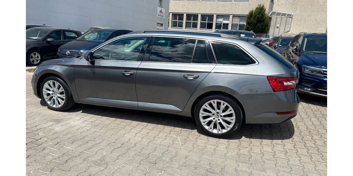 Skoda Superb 73.032 km 21.950 &euro; Nufringen/Stuttgart 71154