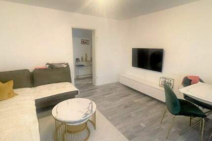 Moderne & wertige 3 Zimmer-Wohnung inkl. moderner EBK, Balkon und Einzelgarage sowie Tageslichtbad 3 zimmer