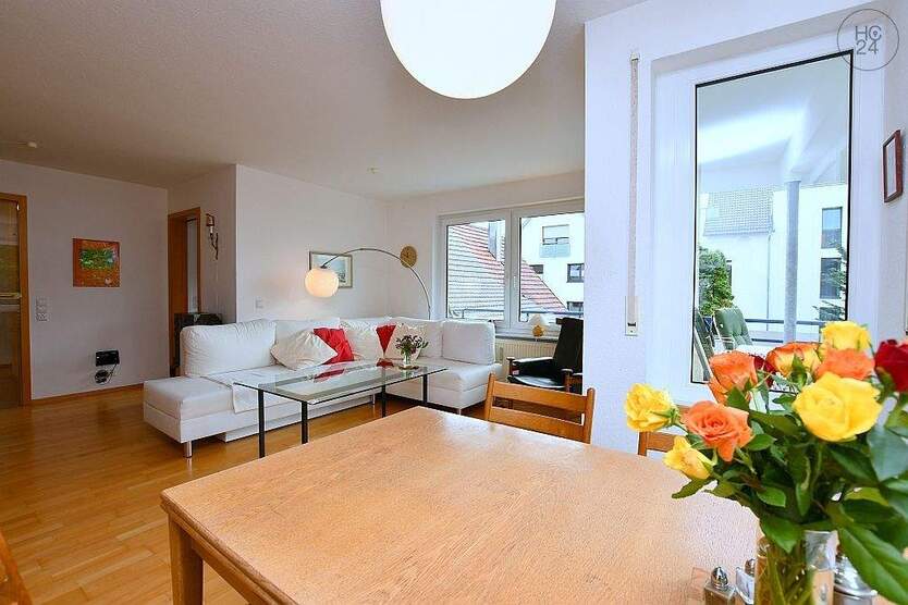 Sonnige, stilvoll möblierte Wohnung mit Balkon in Korntal 2 zimmer