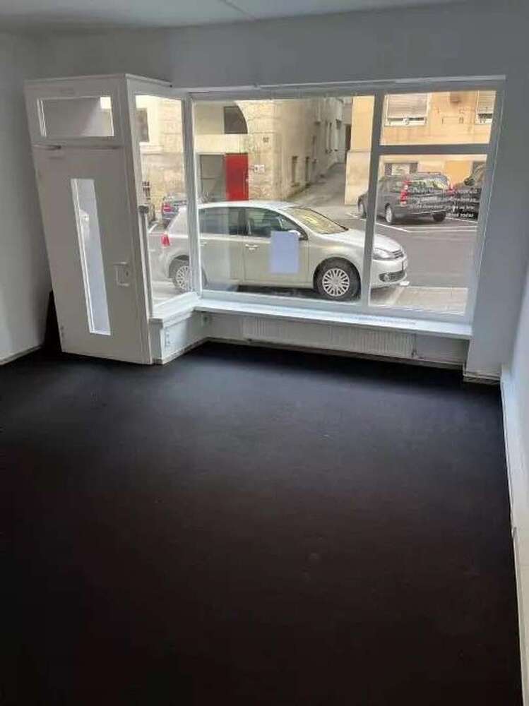 Einzelhandel in Stuttgart 750 € 55 m²