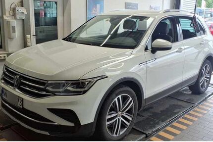 VW Tiguan 51.786 km 33.330 &euro; Stuttgart 70563
