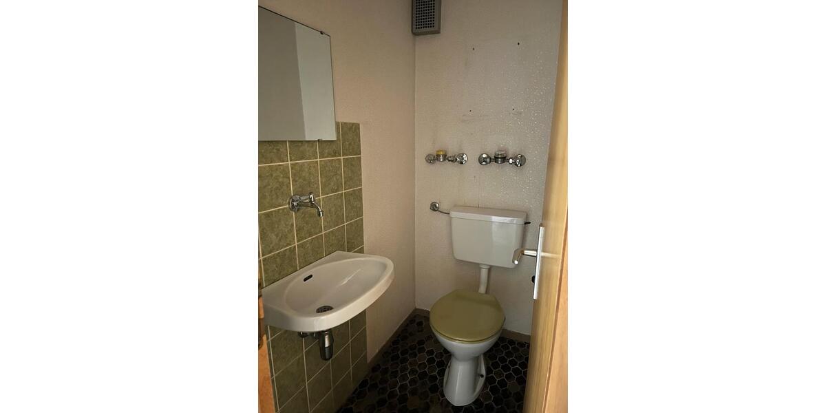 Etagenwohnung Kirchheim unter Teck - 3 Zimmer, 83 m&sup2;, 1.000&euro; | Angebot:24459732