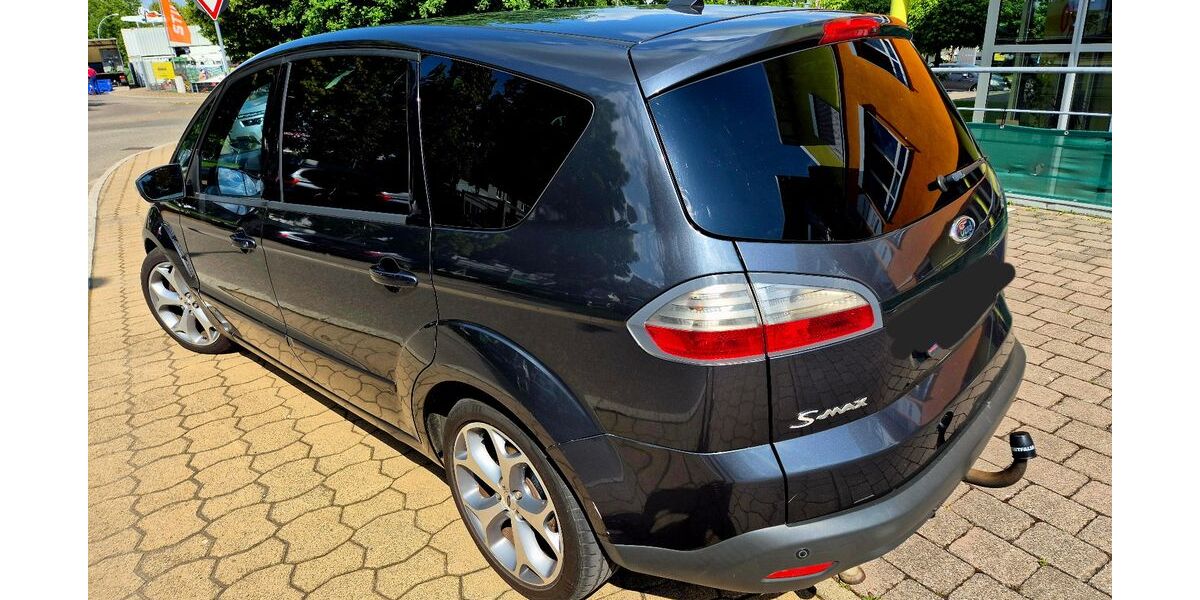 Ford S-Max 324.200 km 1.300 &euro; Filderstadt 70794