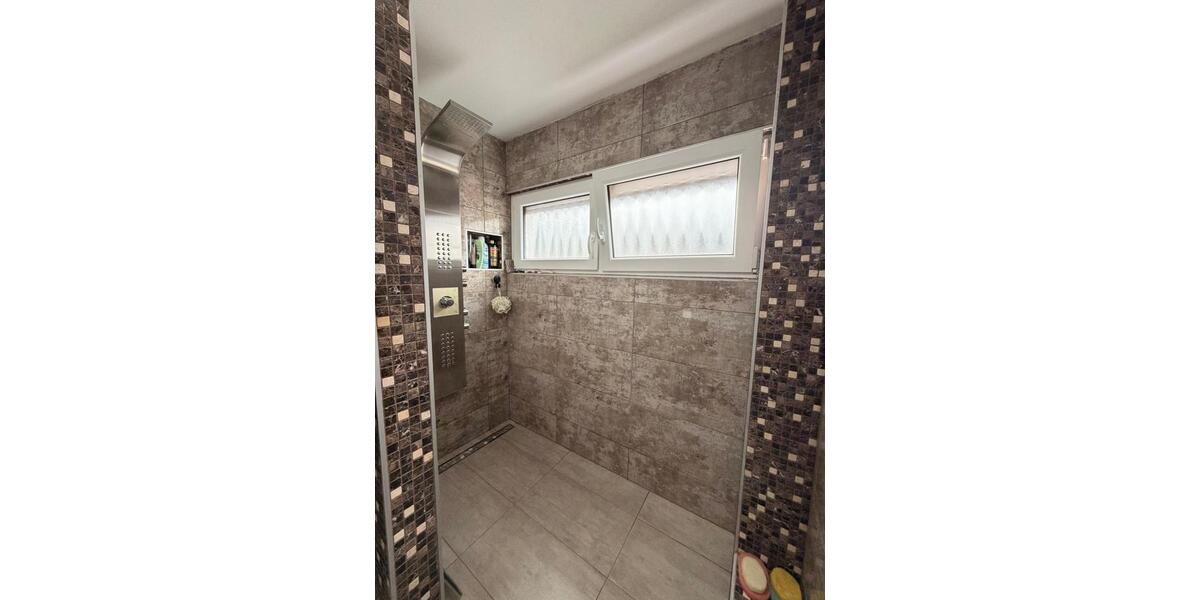 Reihenhaus Stuttgart Hedelfingen - 7 Zimmer, 125 m&sup2;, 750.000&euro; | Angebot:26187006