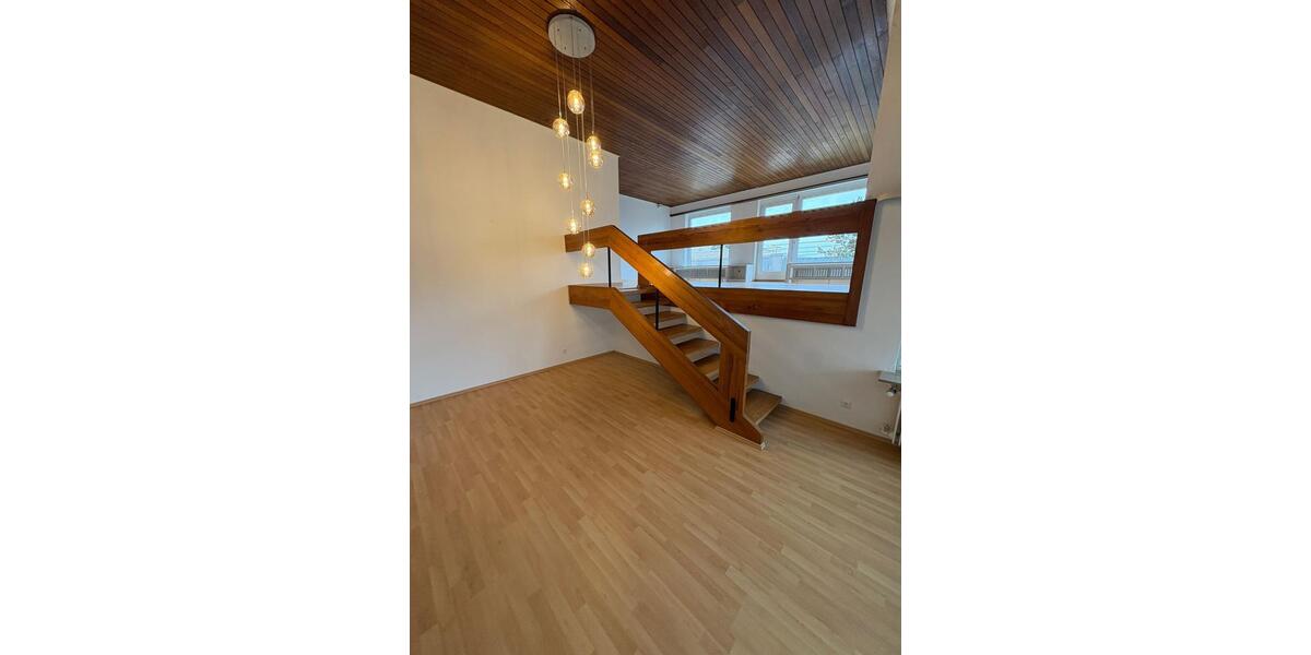 Einfamilienhaus Backnang - 3.5 Zimmer, 119 m&sup2;, 1.320&euro; | Angebot:25380390