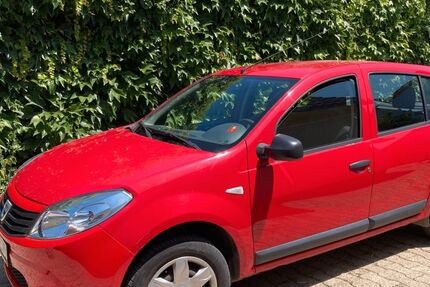 Dacia Sandero 42.000 km 3.300 € Stuttgart 70174