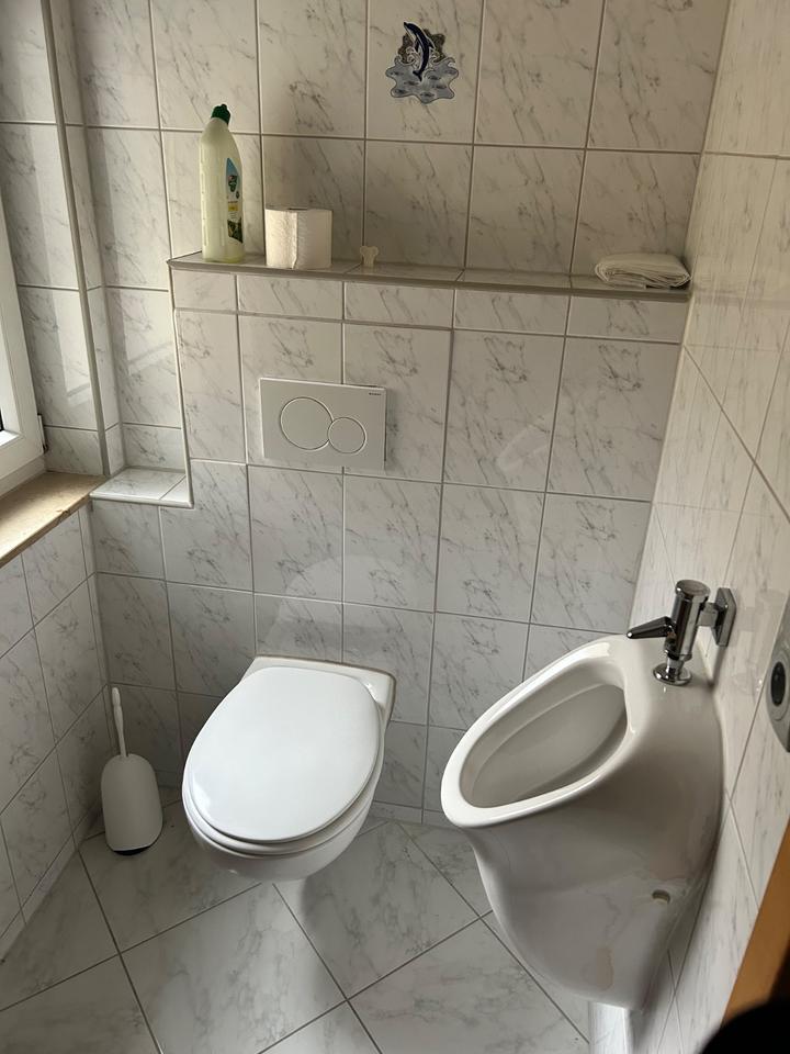 Großes Grundstück 2500qm Haus mit 2 Wohnungen Werkstatt Lager