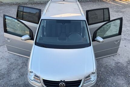 VW Touran 247.293 km 4.990 &euro; Böblingen 71032