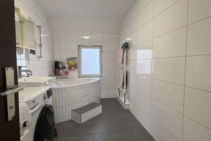 Wohnung Stuttgart Luginsland - 3 Zimmer, 62 m&sup2;, 240.000&euro; | Angebot:27315493