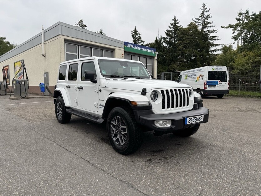 Jeep Wrangler 15.000 km 59.000 € Stuttgart 70173
