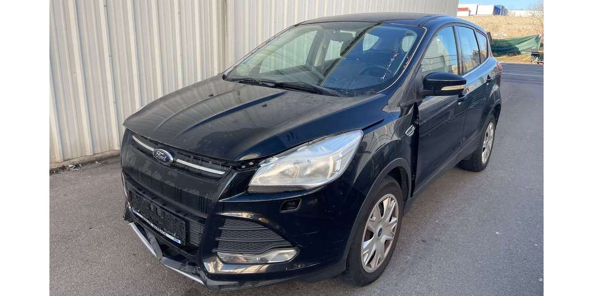 Ford Kuga 163.000 km 3.990 &euro; Böblingen 71034