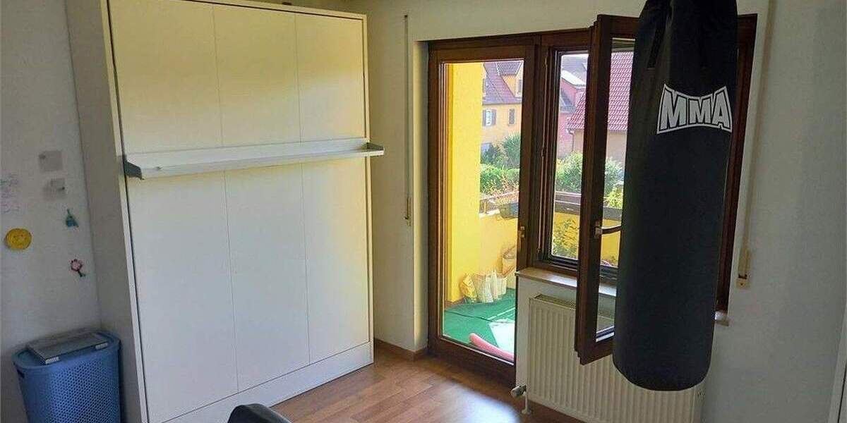 RESERVIERT: Helle 3-Zimmer-Wohnung mit Balkon und Tiefgarage - Privatverkauf ohne Makler 3 zimmer