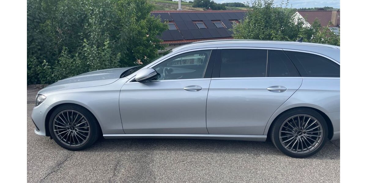 Mercedes-Benz E 220 133.000 km 25.800 &euro; Besigheim 74354